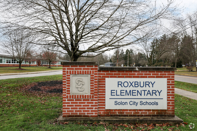 Grace Roxbury Elementary, Solon