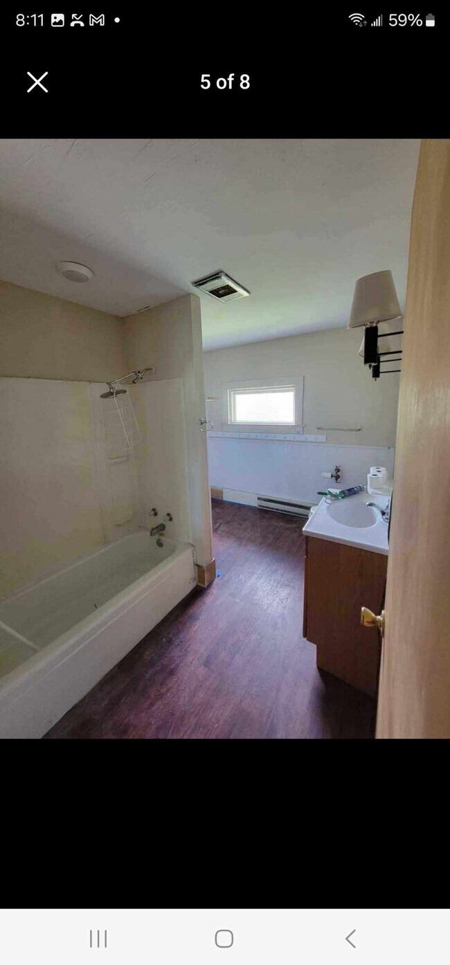 66 S Gamble St unit 1/2 - Upstairs, Shelby, OH 44875 - photo 3