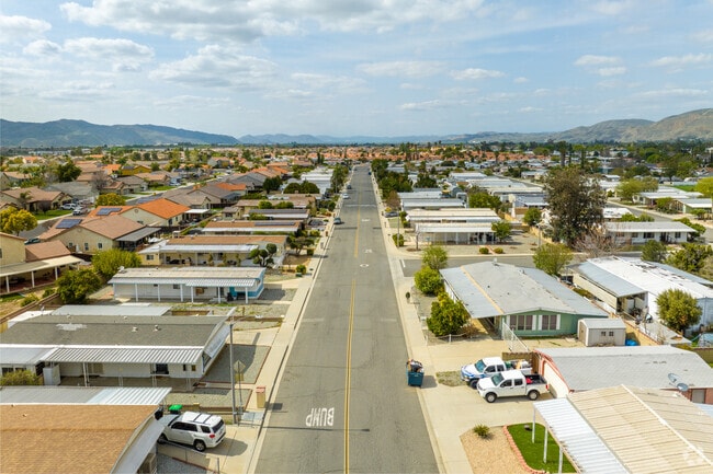 De Anza provides affordable housing options and scenic surroundings in the heart of San Jacinto.