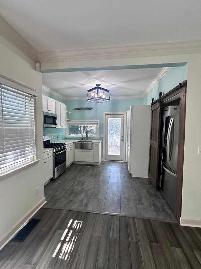 778 Charles Allen Dr NE unit B, Atlanta, GA 30308 - photo 3