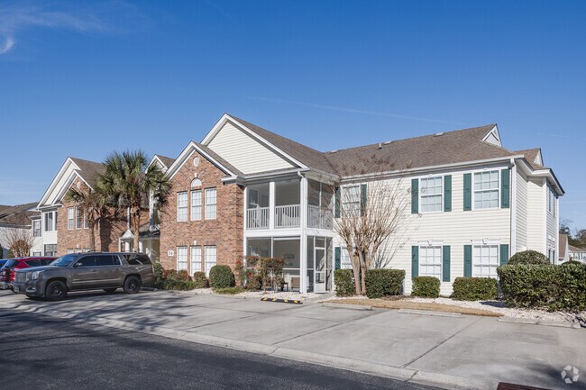 Find elegant condos with amenities for families in Murrells Inlet.
