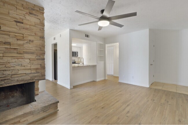 1620 N Wilmot Rd unit q402, Tucson, AZ 85712 - photo 3