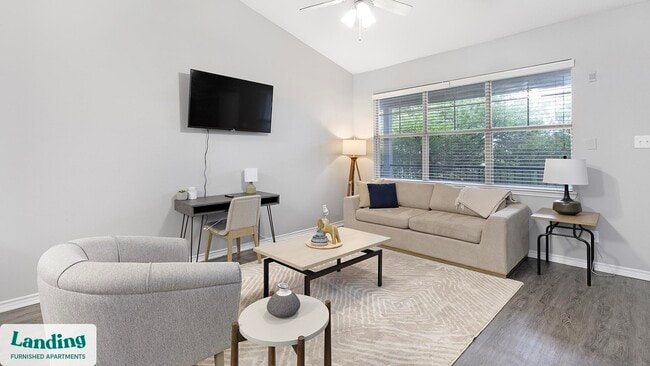 533 Fossil Creek Blvd unit 432, Haltom City, TX 76137 - photo 2