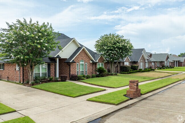 Newer new traditional homes can be found throughout the northern areas of Laplace.