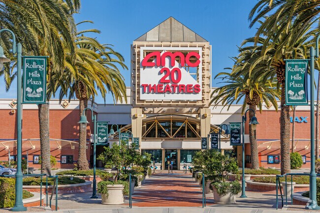 Rolling Hills Plaza is a shopping and dining and entertainment choice for Rolling Hills Estates residents.