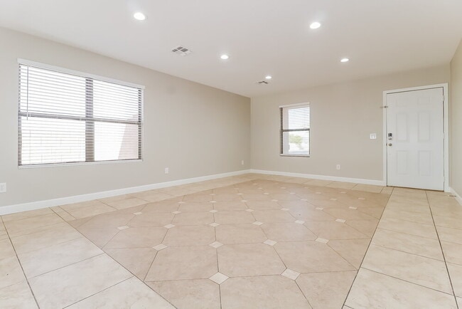 11545 W Scotts Dr, El Mirage, AZ 85335 - photo 5