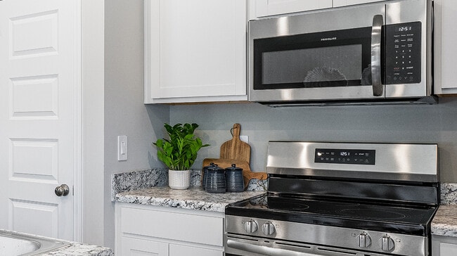 Mize Meadows EI Kitchen Oven Range Combo F1