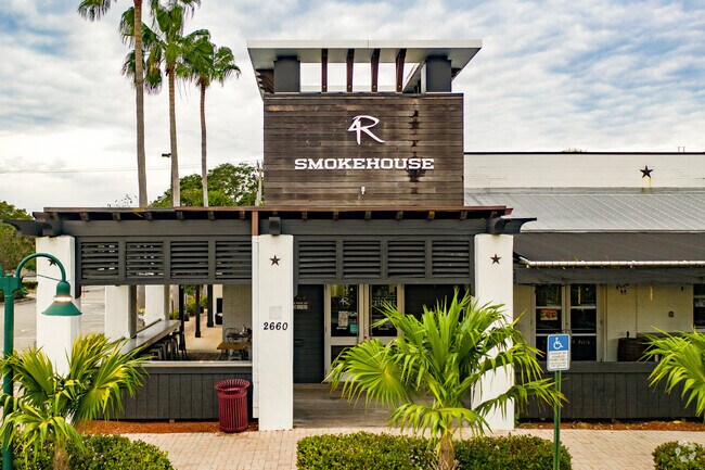 Delicious barbeque is found at 4 Rivers Smokehouse in the City of Coral Springs, FL.