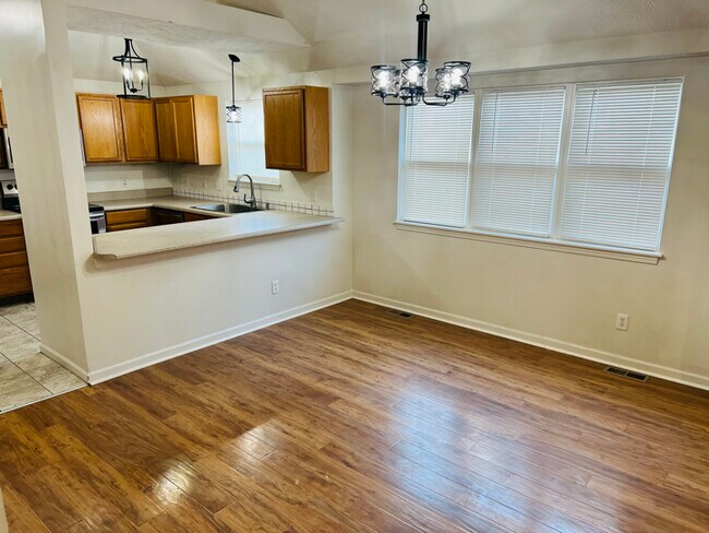 4557 Butler Ave, Omaha, NE 68104 - photo 4