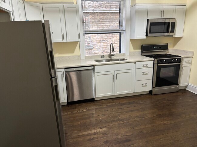 544 Sheridan Rd unit G, Evanston, IL 60202 - photo 6