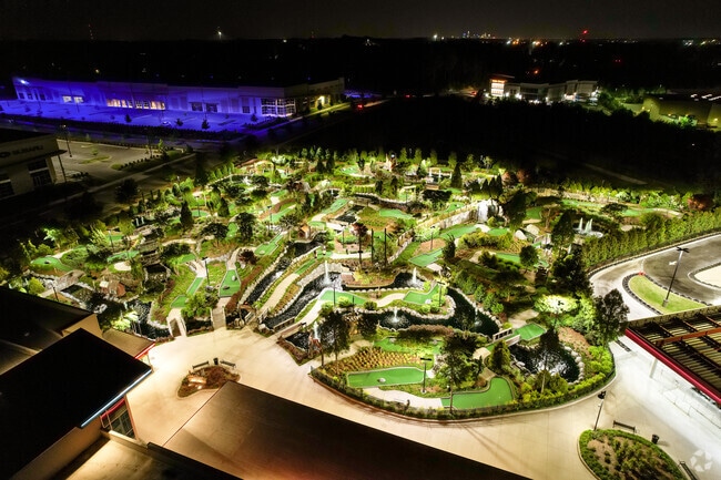 An aerial view of the mini golf at Frankie's in Davis Lake.