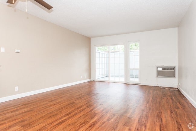 St Moritz Apartments, Concord, CA 94520 - photo 7