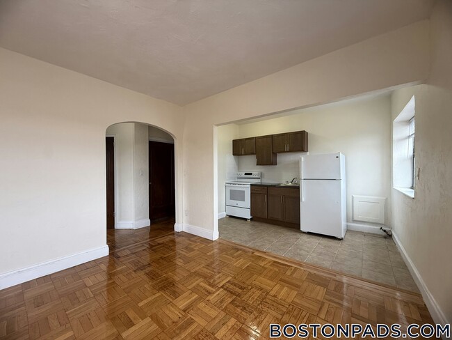 2 Elmwood Ave unit 52, Winchester, MA 01890 - photo 4