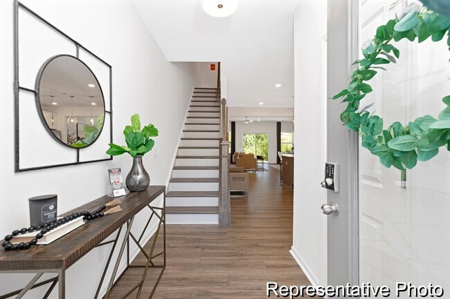 4059 Aster Point Ct unit 11, Winston-Salem, NC 27040 - photo 3