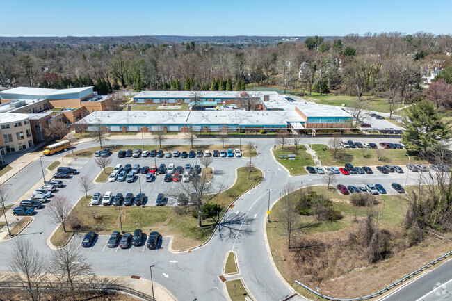 Ridge Ruxton School in Baltimore helps students thrive in their education.
