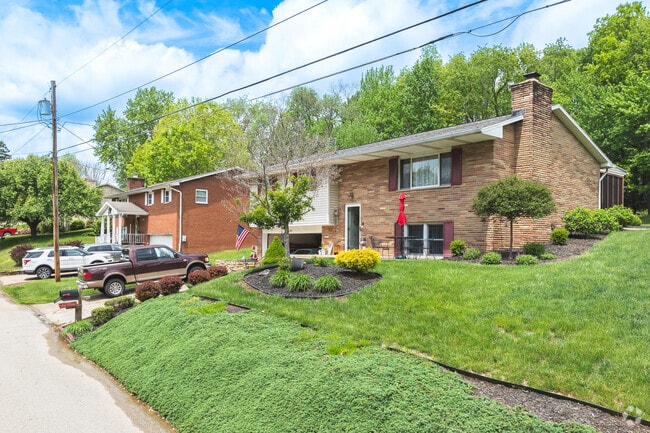 Split-level homes are the most popular style along the streets of Lubeck.