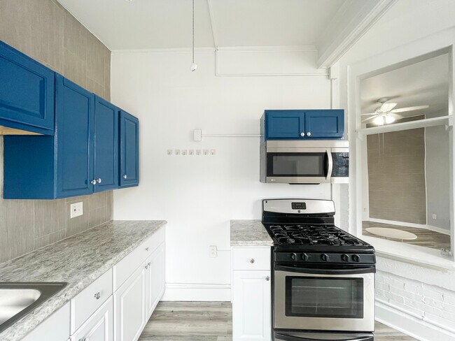 5809 Hobart St unit FL 2, Pittsburgh, PA 15217 - photo 3