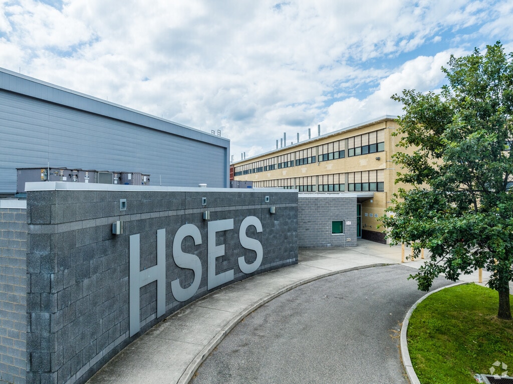 Children attend Carver High School in North High School West.