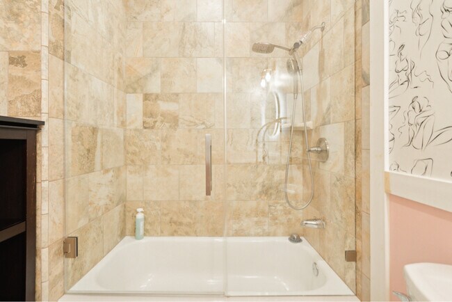 1519 W 37th Place, Los Angeles, CA 90018 - photo 5