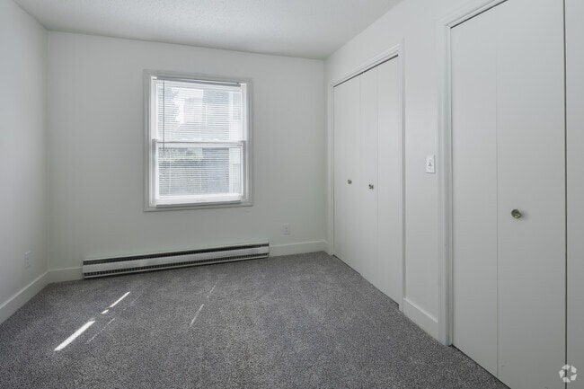 Rally - Free Parking Included, Champaign, IL 61820 - photo 3