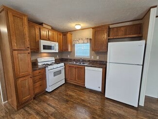 418 Tulip Dr, Ilion, NY 13357