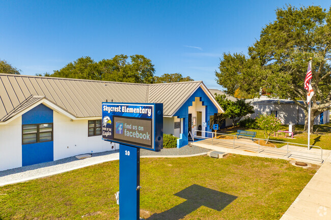 Skycrest Elementary welcomes students to learn.