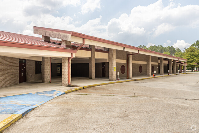 Honey Island Elementary School has a strong PTA.
