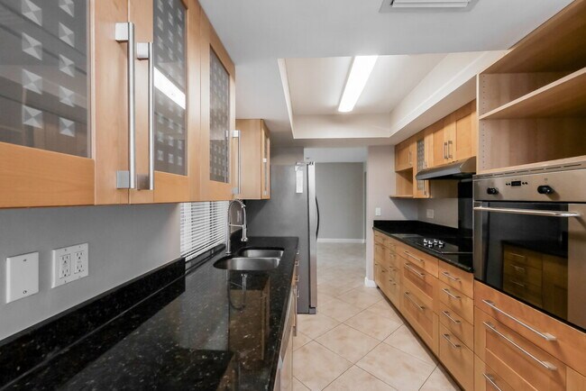 6801 SW 43rd St, Davie, FL 33314 - photo 7