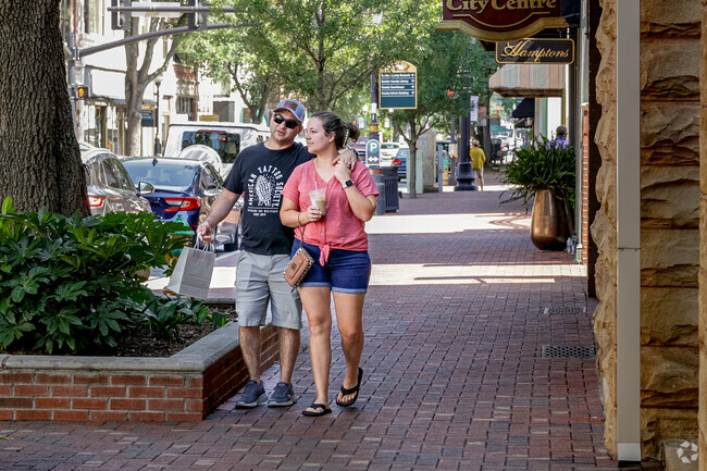 Main Street in downtown Sumter is a short drive from Hampton Park.