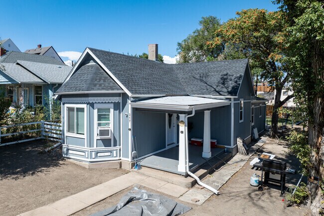 Many of the Downtown homes have small front porches.