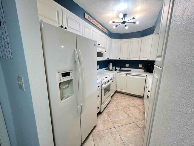 Twin Towers, Cocoa Beach, FL 32931 - photo 7