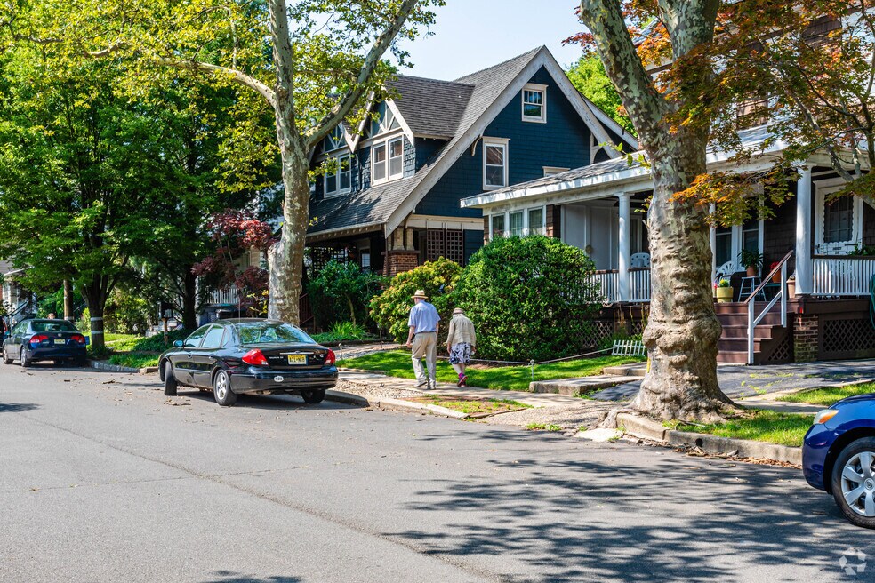 neighborhood_highland park_v3_080223