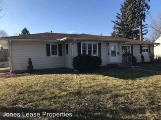 508 12th St Unit A, Silvis, IL 61282