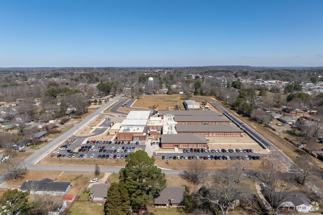Crestline Elementary is a public primary school in Hartselle Alabama.