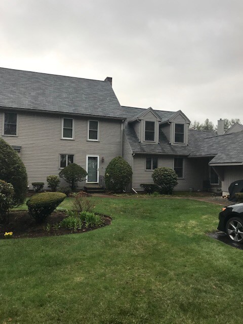 14 Veterans Rd, Amherst, NH 03031