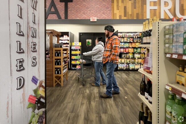 Residents in Pleasant View can find fresh produce daily at H. G. Hills Food Stores.
