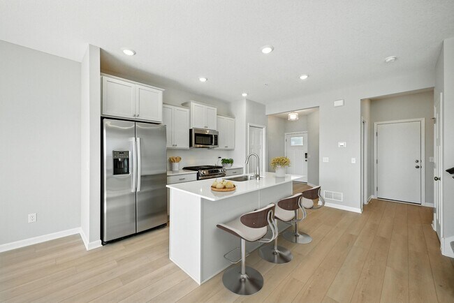 6679 Bluestem Way, Minnetrista, MN 55331 - photo 7