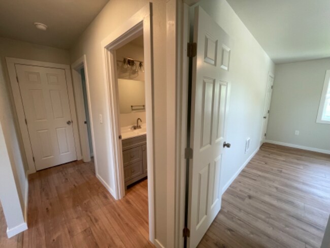 1040 W 2nd St unit 2D, Libby, MT 59923 - photo 5
