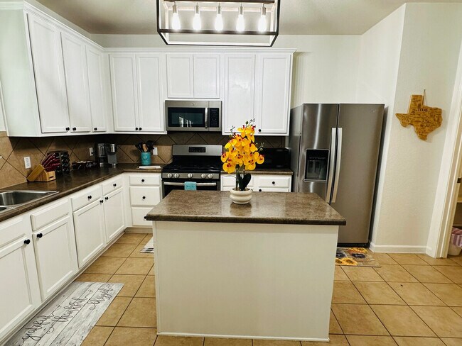 3640 Sandy Brook Dr unit ID1039305P, Round Rock, TX 78665 - photo 2