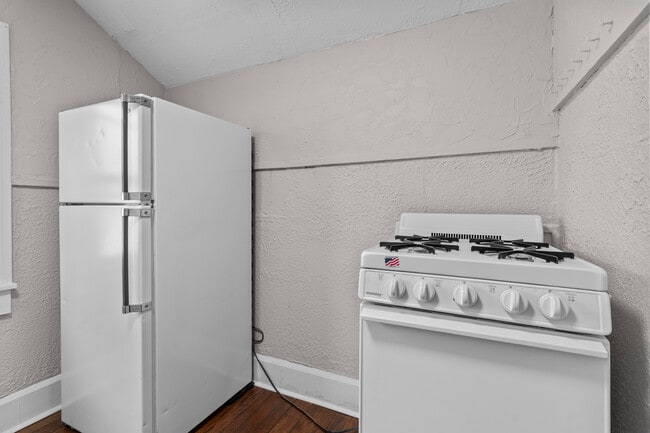 1412 Arrow Ave unit 2, Anderson, IN 46016 - photo 6