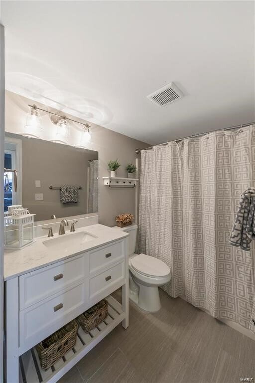 1431 Thrush Plaza unit 1, Saint Louis, MO 63144 - photo 3