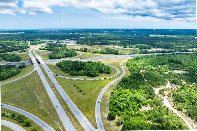 Rolling Acres is close to everything via I-10.