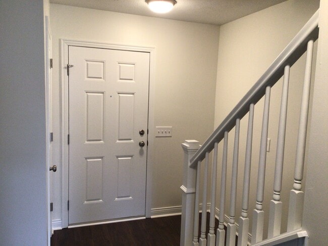 1557 Pheasant Run Dr, Newark, OH 43055 - photo 4