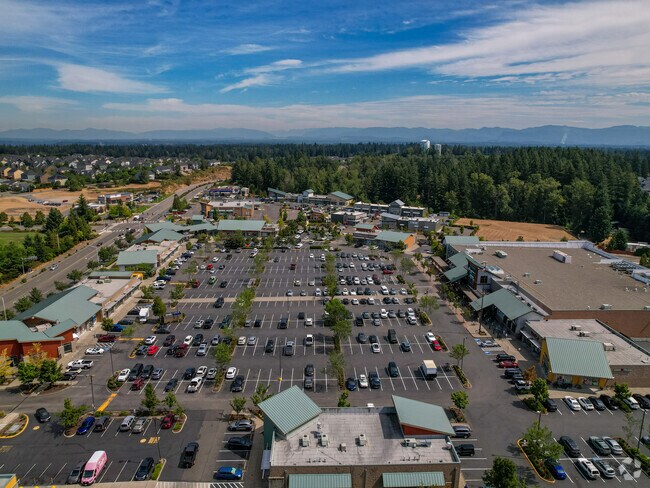 Lakeland Town Center offeres a variety of shipping options to the residents of Lakeland Hills.