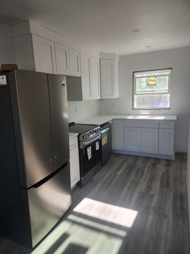 24 Pine St unit 1, Lake Grove, NY 11755 - photo 2