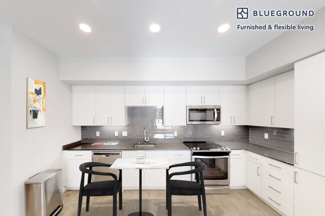 6301 Shellmound St unit FL4-ID10605A, Emeryville, CA 94608 - photo 4