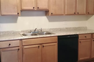 15 Knapp Rd, Akron, NY 14001