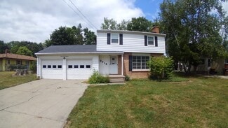 2718 Roseland Ave, East Lansing, MI 48823
