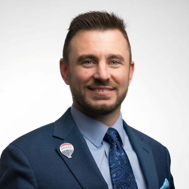 Agent Photo