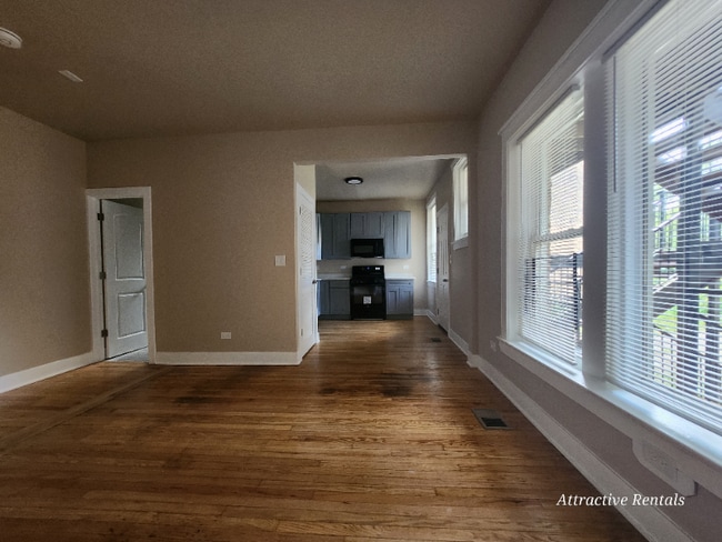 1434 W Marquette Rd, Chicago, IL 60636 - photo 3